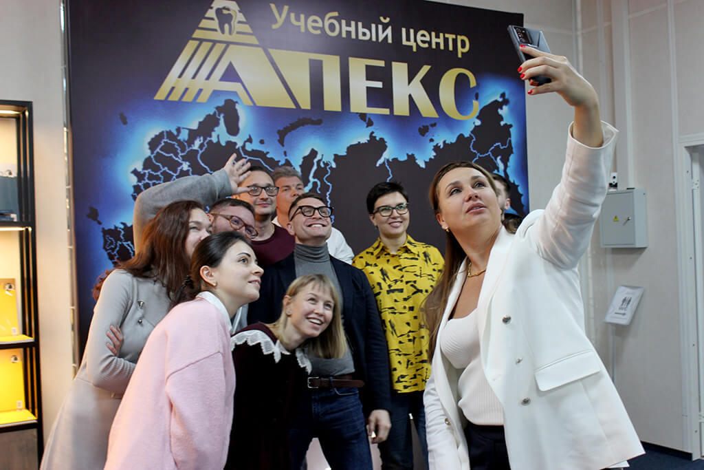 Фотоотчёт с курса Тотальное протезирование как искусство - anti-age подход. Роль стоматолога в омоложении лица. Авторский курс.. Фото № 9